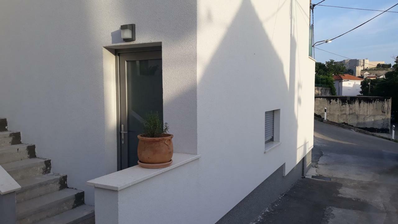 Viola Apartment & Free Parking Sibenik Exterior photo